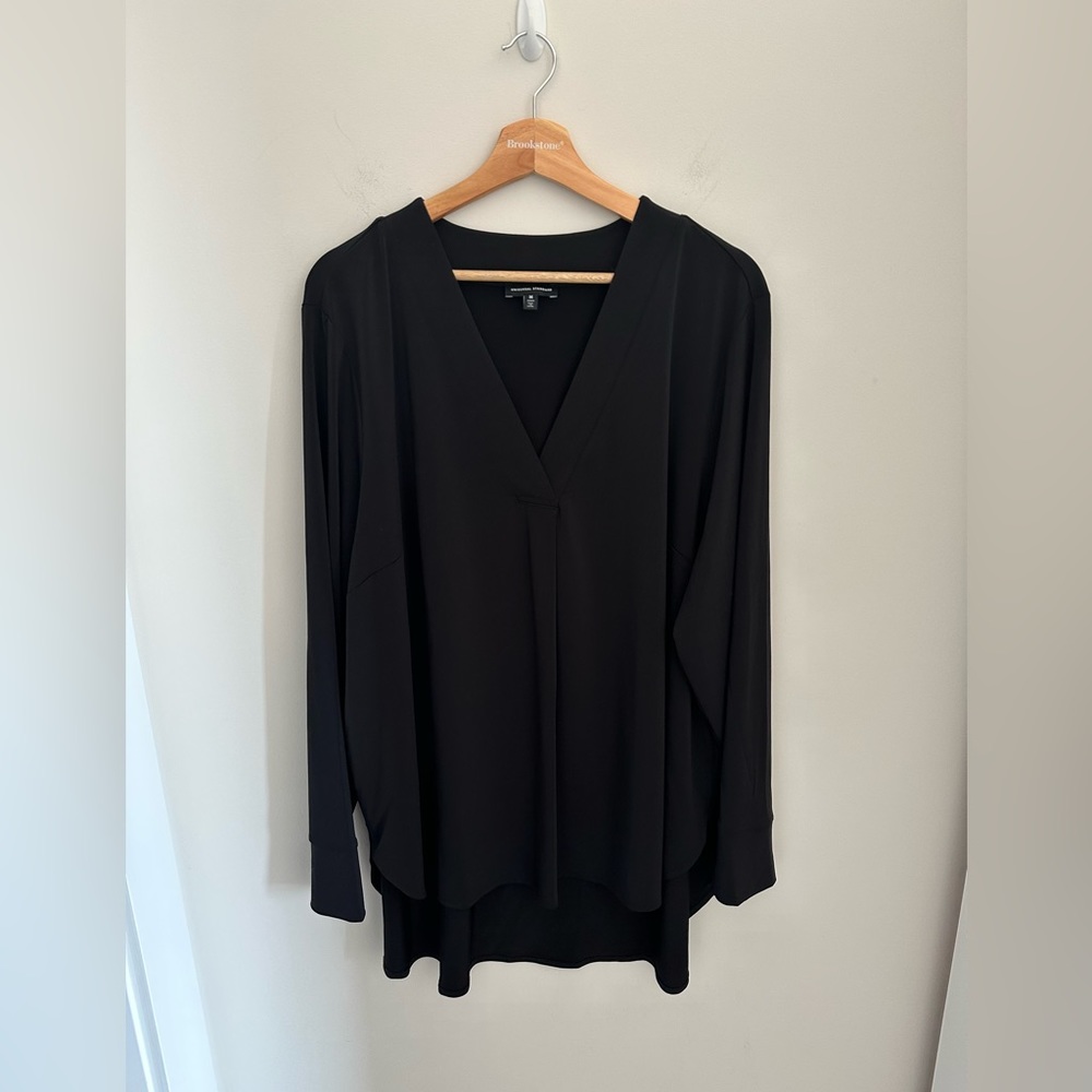 EUC Universal Standard Clean column  Tunic top size 18 Black